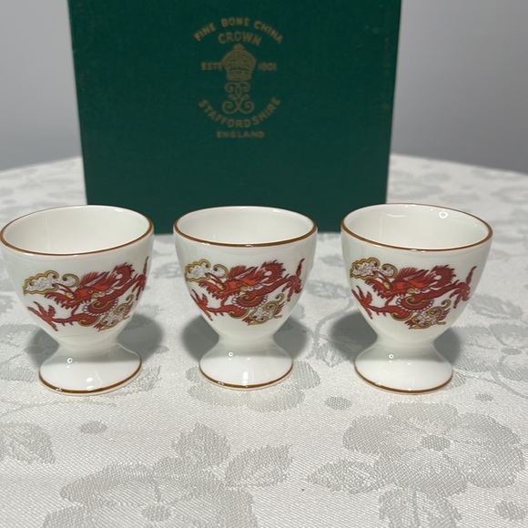 Vintage Eggcups Crown Staffordshire Rangoon Dragon Boxed Set Of 3 England - Picture 2 of 12